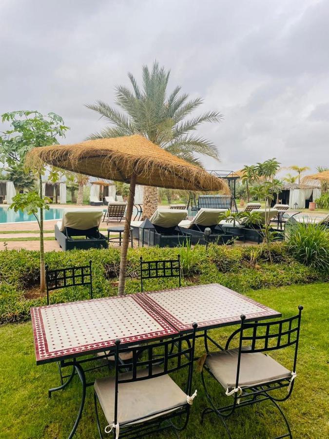 Bed and Breakfast Les Jardins D Amizmiz 6 Piscines Wawizelte Экстерьер фото