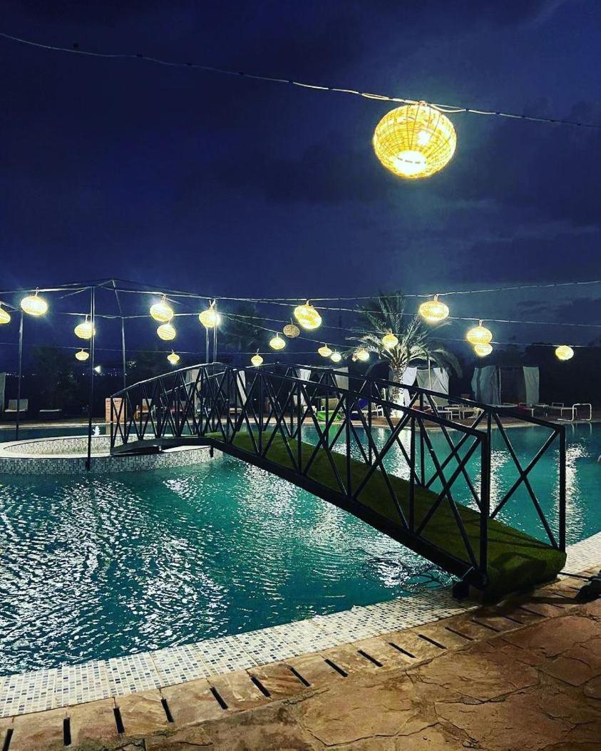 Bed and Breakfast Les Jardins D Amizmiz 6 Piscines Wawizelte Экстерьер фото
